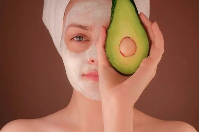 gençleştirme için avokado maskesi